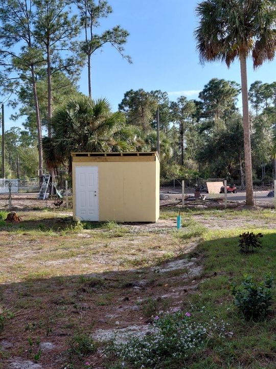 For Sale: $199,900 (3 beds, 2 baths, 952 Square Feet)