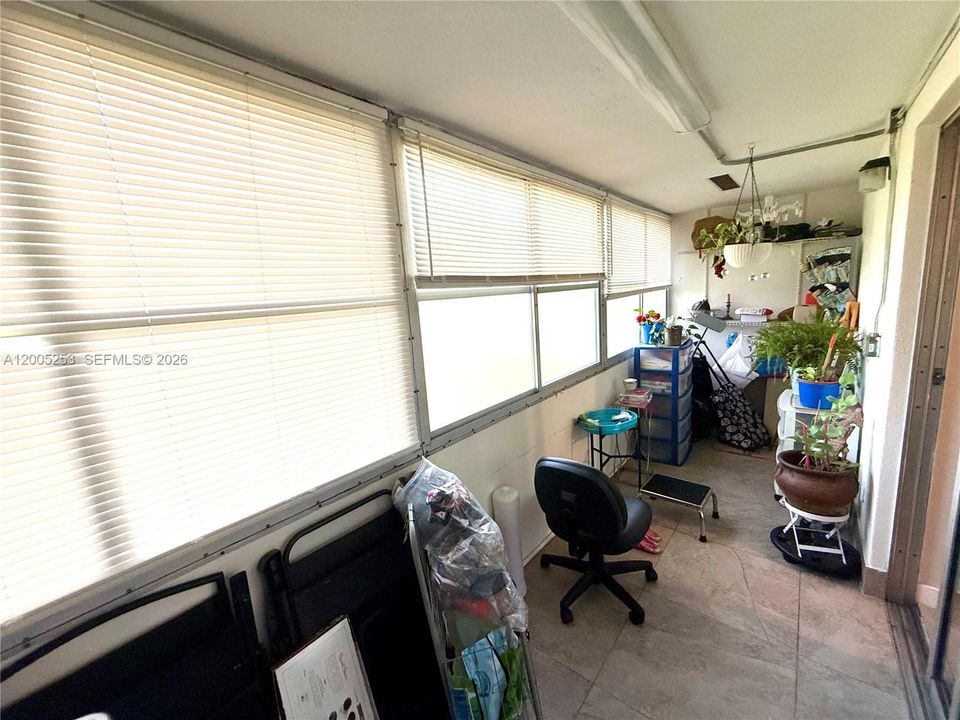 На продажу: $98,000 (1 спален, 1 ванн, 684 Квадратных фут)