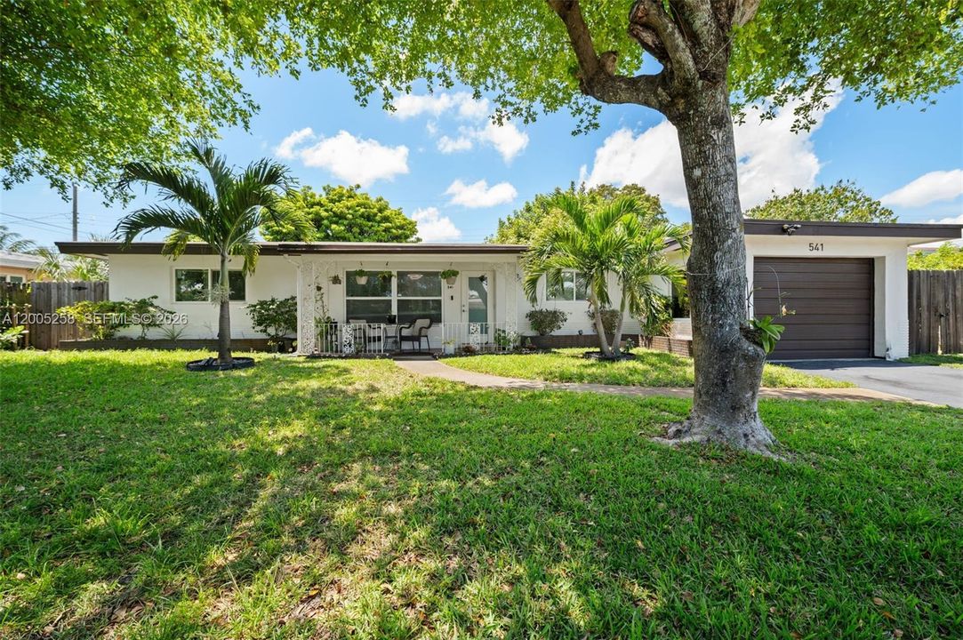 Activo con contrato: $475,000 (3 camas, 2 baños, 1549 Pies cuadrados)
