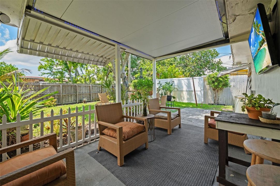 Activo con contrato: $475,000 (3 camas, 2 baños, 1549 Pies cuadrados)