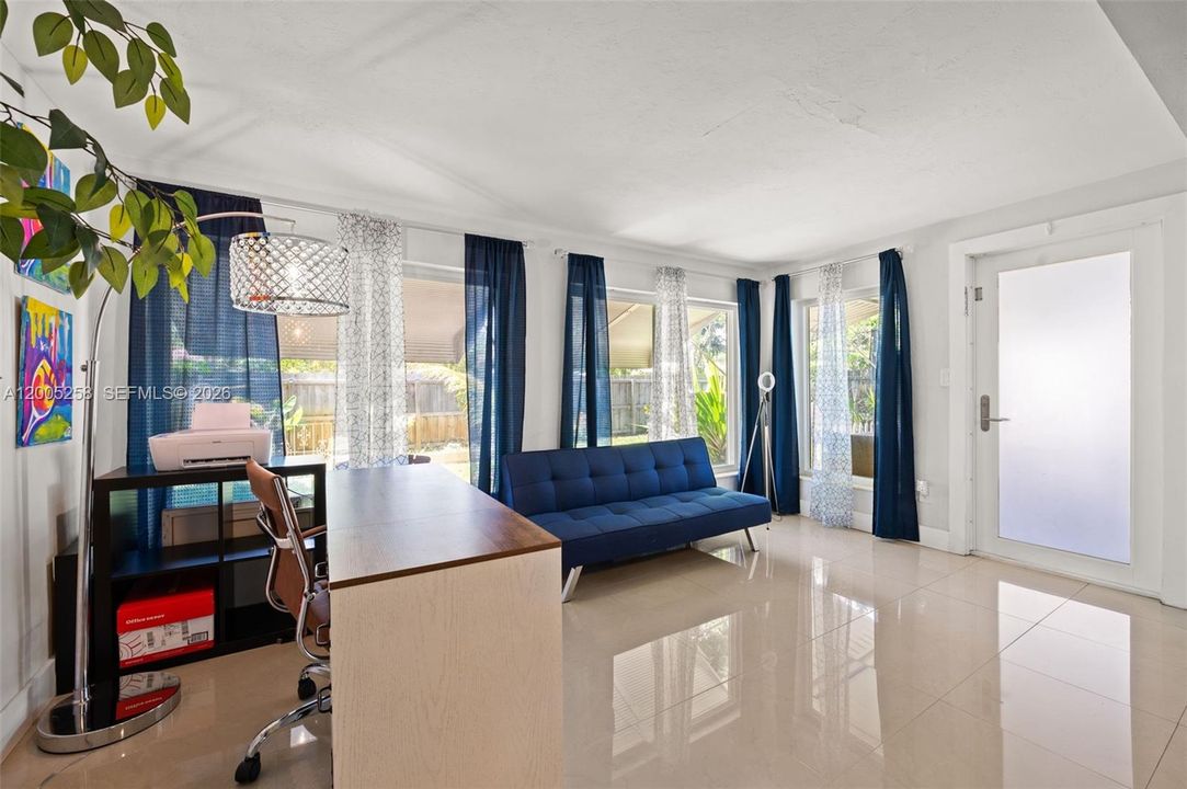 Activo con contrato: $475,000 (3 camas, 2 baños, 1549 Pies cuadrados)