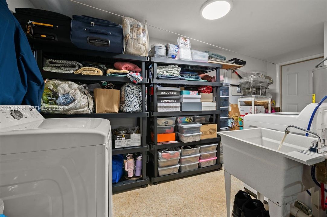 Activo con contrato: $475,000 (3 camas, 2 baños, 1549 Pies cuadrados)