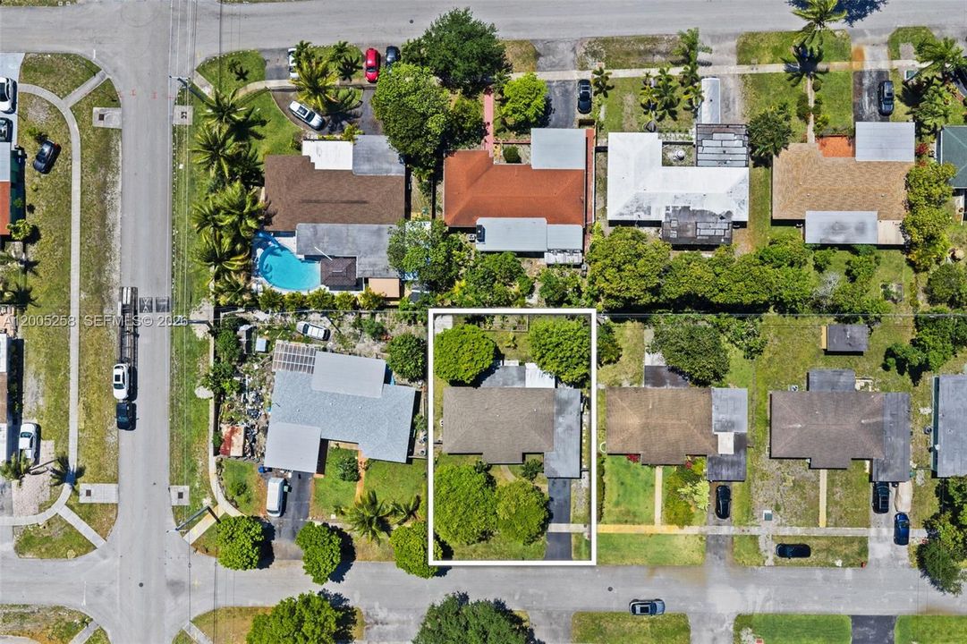 Activo con contrato: $475,000 (3 camas, 2 baños, 1549 Pies cuadrados)