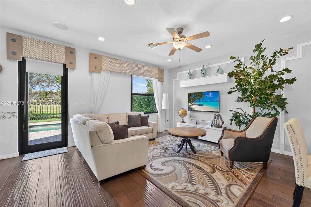 For Rent: $6,000 (4 beds, 2 baths, 2318 Square Feet)