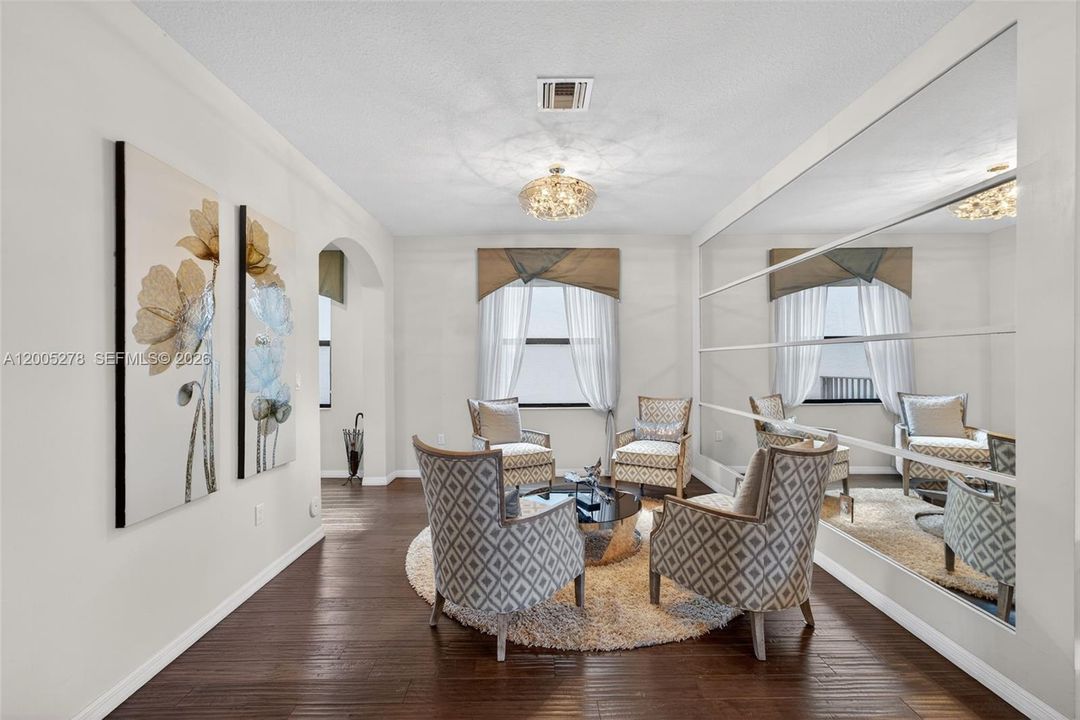 For Rent: $6,000 (4 beds, 2 baths, 2318 Square Feet)