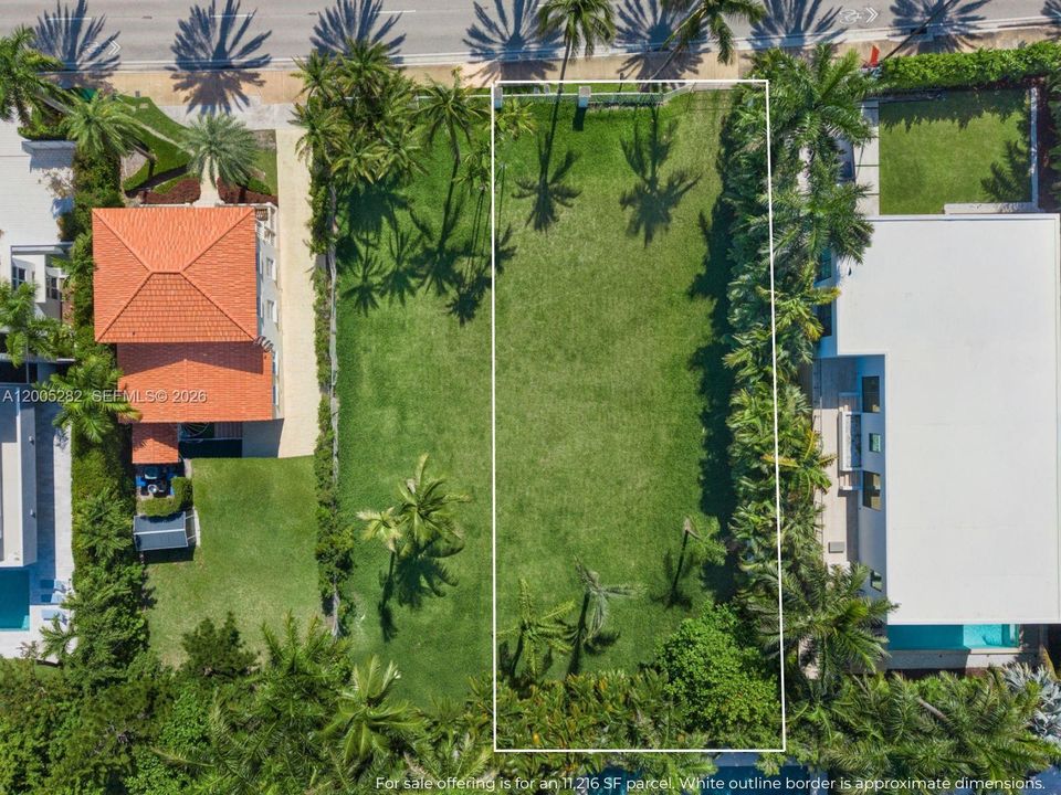 For Sale: $4,000,000 (0.25 acres)