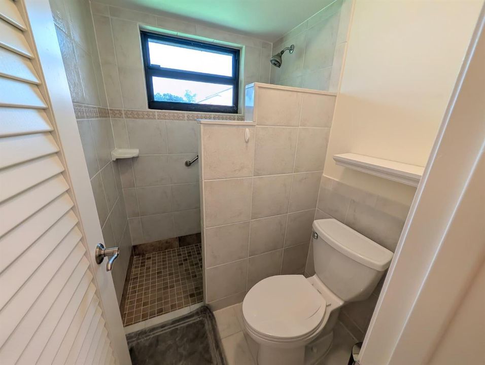 BATH 2 PIC 1