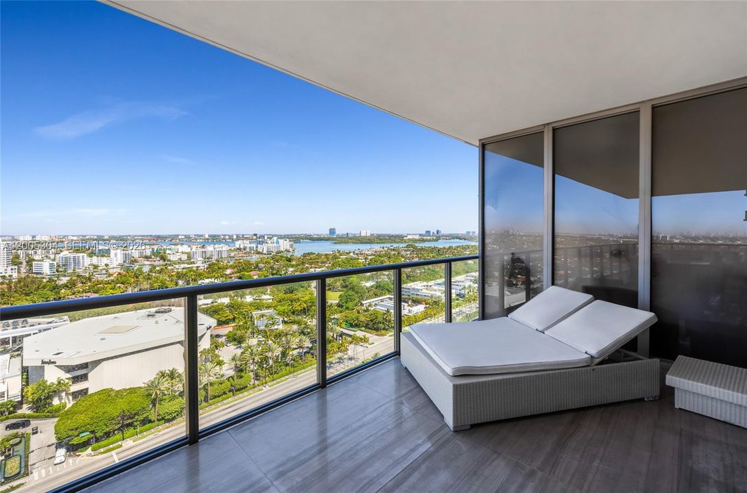 For Sale: $4,495,000 (2 beds, 2 baths, 1777 Square Feet)