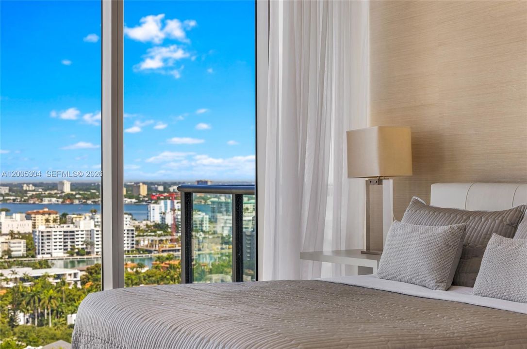 For Sale: $4,495,000 (2 beds, 2 baths, 1777 Square Feet)
