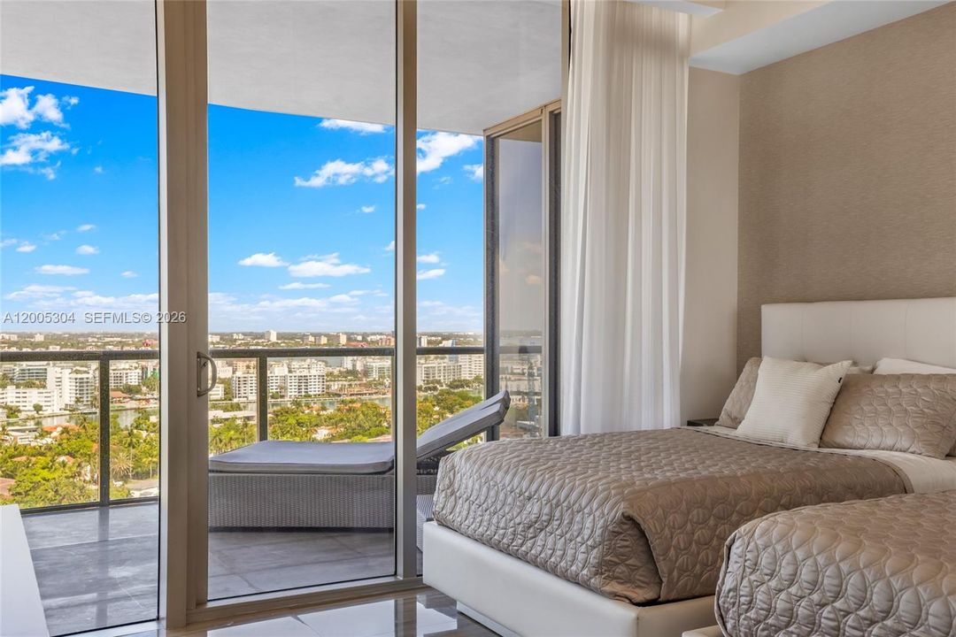For Sale: $4,495,000 (2 beds, 2 baths, 1777 Square Feet)
