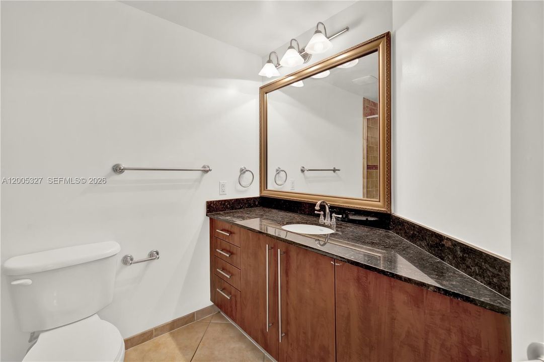 Active With Contract: $3,200 (2 beds, 2 baths, 1155 Square Feet)