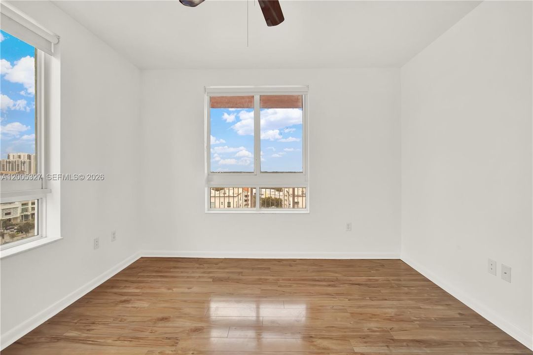 Active With Contract: $3,200 (2 beds, 2 baths, 1155 Square Feet)