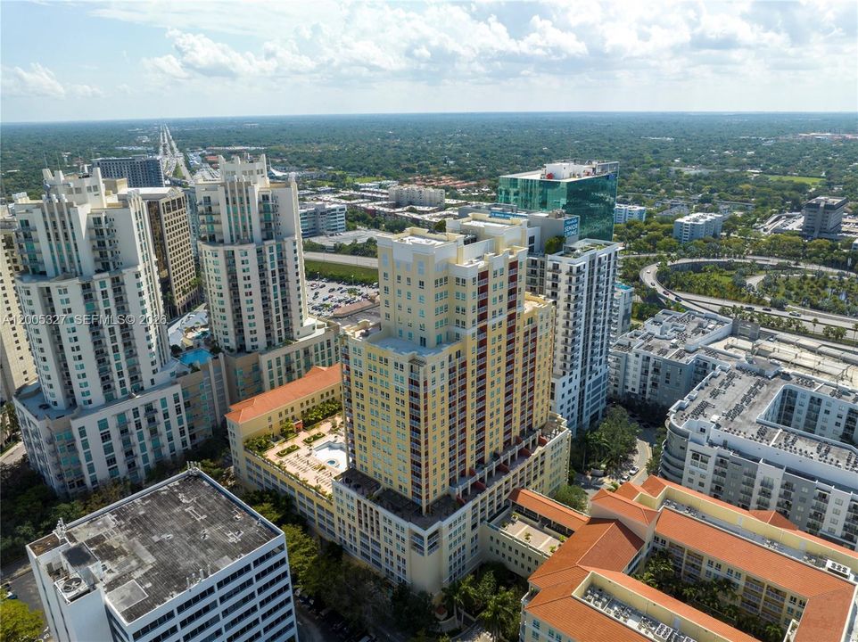 Active With Contract: $3,200 (2 beds, 2 baths, 1155 Square Feet)