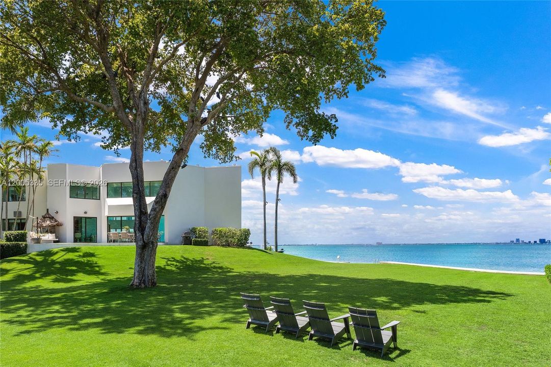 For Sale: $237,000,000 (5 beds, 7 baths, 11528 Square Feet)