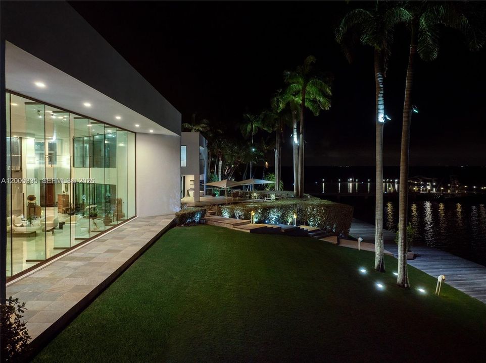 For Sale: $237,000,000 (5 beds, 7 baths, 11528 Square Feet)