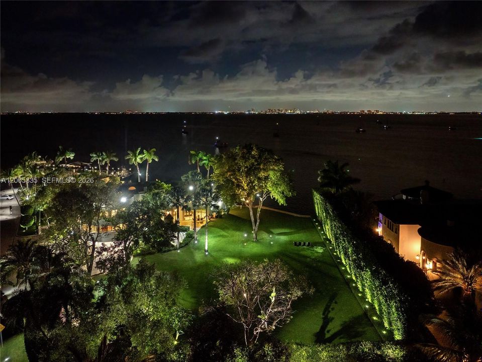 For Sale: $237,000,000 (5 beds, 7 baths, 11528 Square Feet)