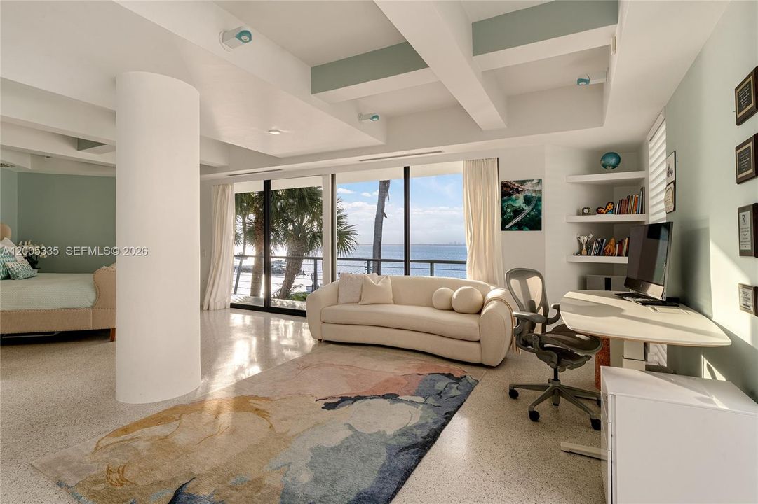 For Sale: $237,000,000 (5 beds, 7 baths, 11528 Square Feet)