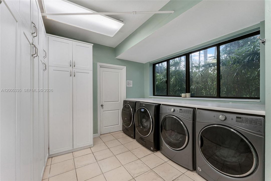 For Sale: $237,000,000 (5 beds, 7 baths, 11528 Square Feet)