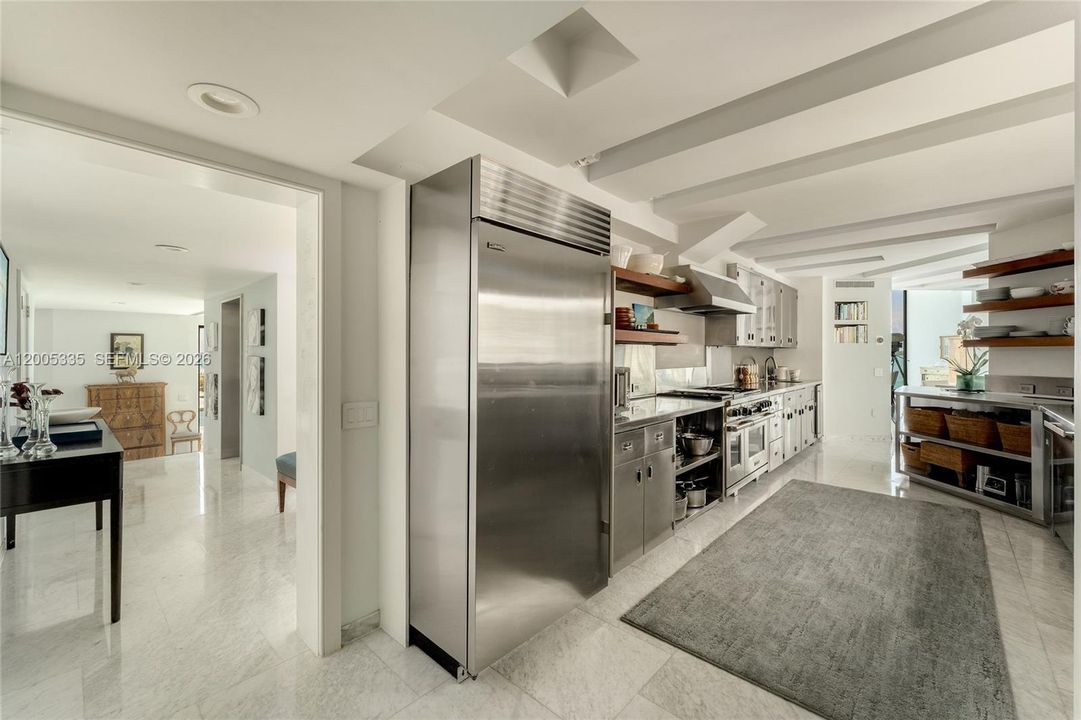 For Sale: $237,000,000 (5 beds, 7 baths, 11528 Square Feet)