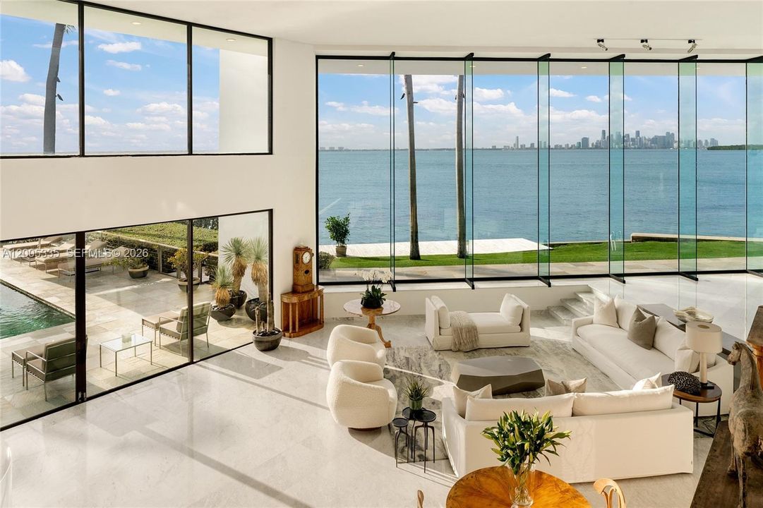 For Sale: $237,000,000 (5 beds, 7 baths, 11528 Square Feet)