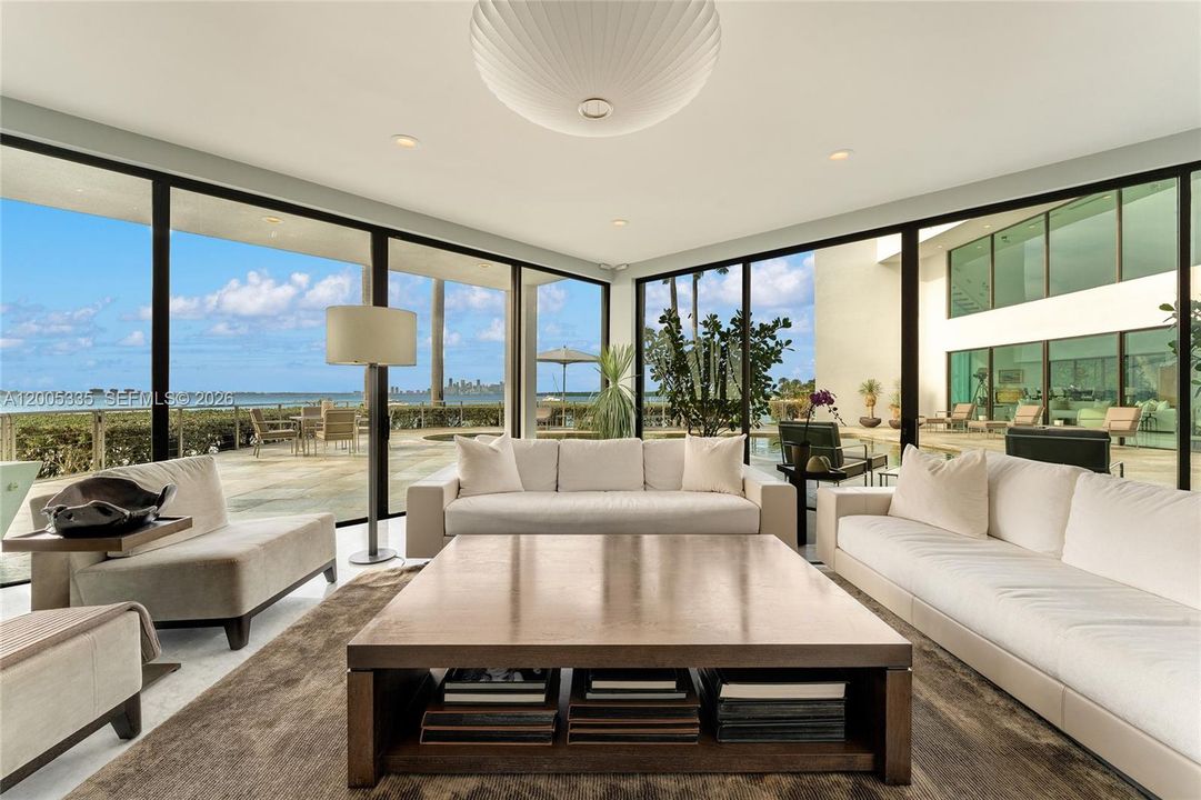 For Sale: $237,000,000 (5 beds, 7 baths, 11528 Square Feet)