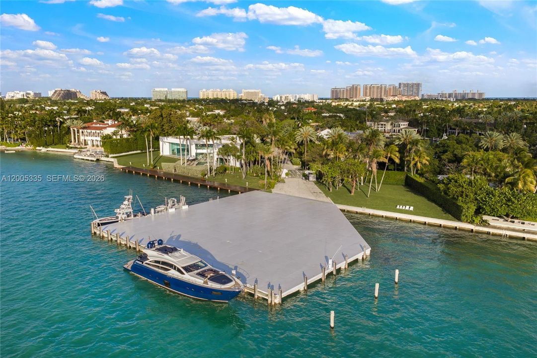 For Sale: $237,000,000 (5 beds, 7 baths, 11528 Square Feet)