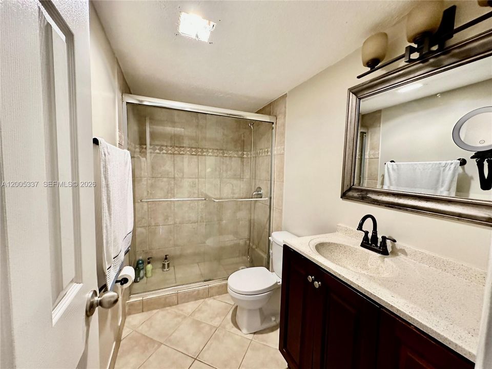 En Venta: $180,000 (2 camas, 2 baños, 1080 Pies cuadrados)