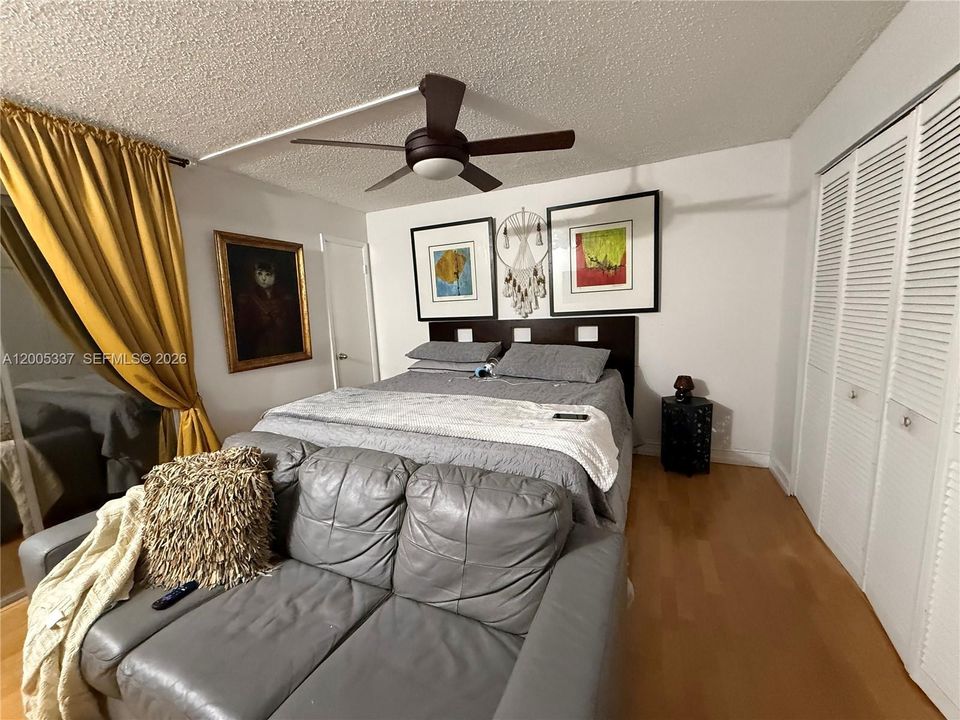 En Venta: $180,000 (2 camas, 2 baños, 1080 Pies cuadrados)