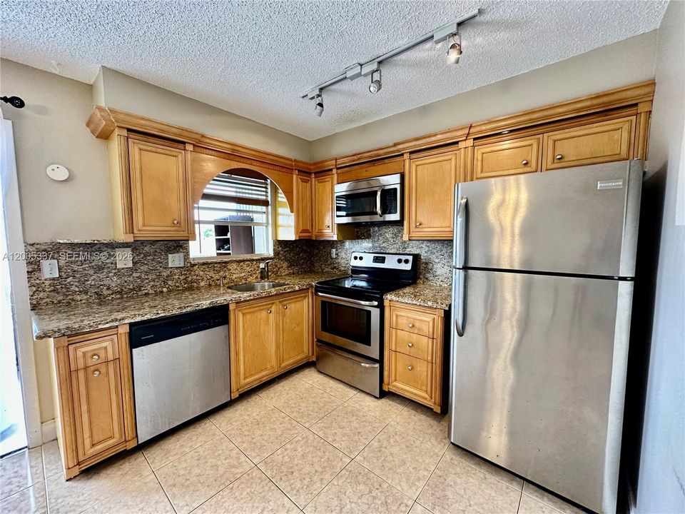 En Venta: $180,000 (2 camas, 2 baños, 1080 Pies cuadrados)