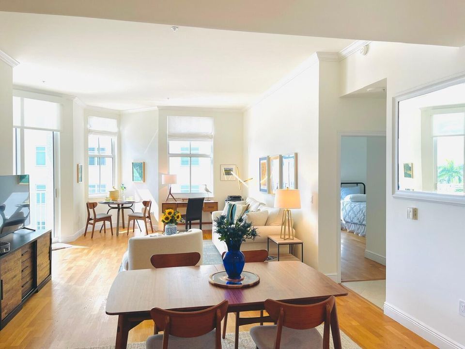 407 dining living tv room