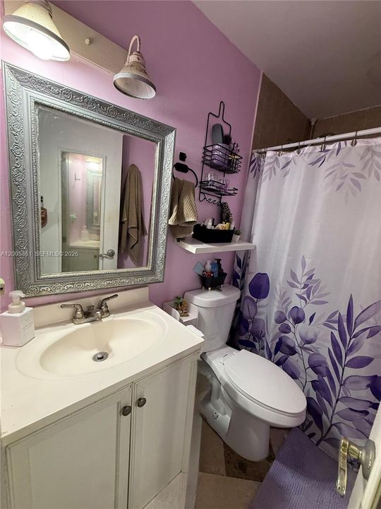 En Venta: $399,900 (3 camas, 2 baños, 1087 Pies cuadrados)