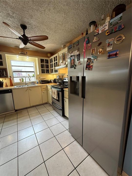 En Venta: $399,900 (3 camas, 2 baños, 1087 Pies cuadrados)