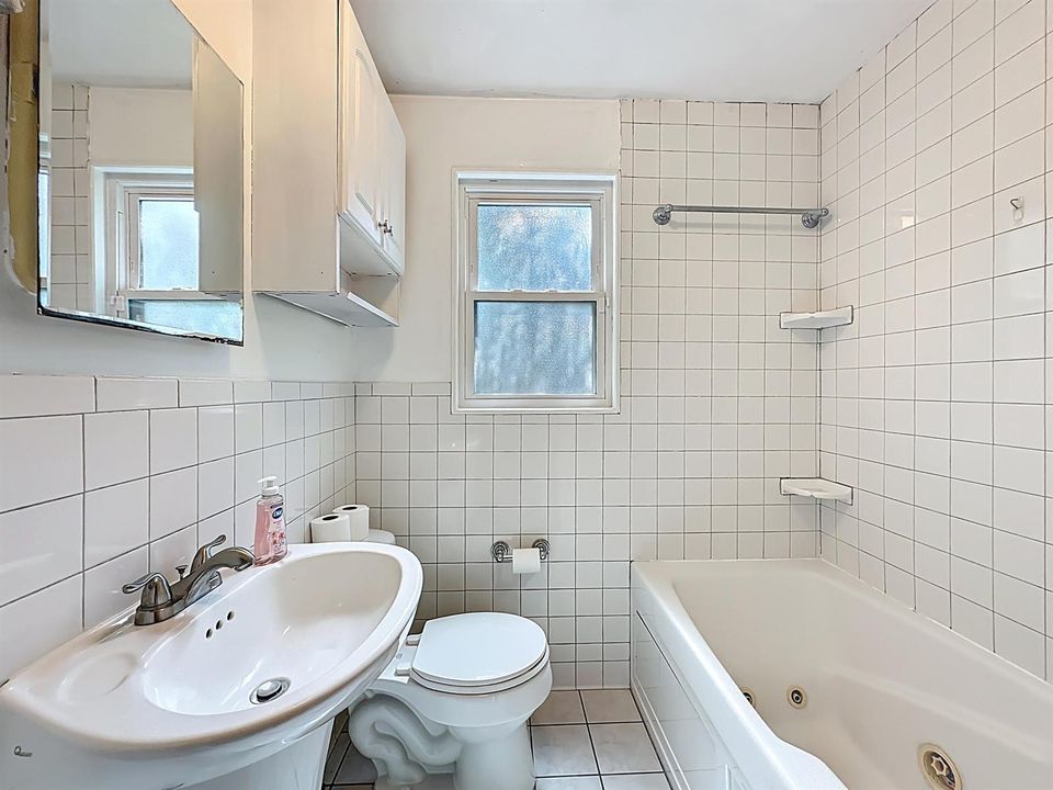 7615 Mayapple Road-28