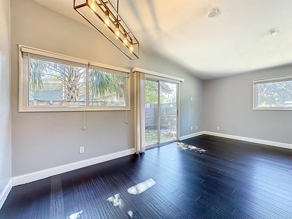7615 Mayapple Road-16