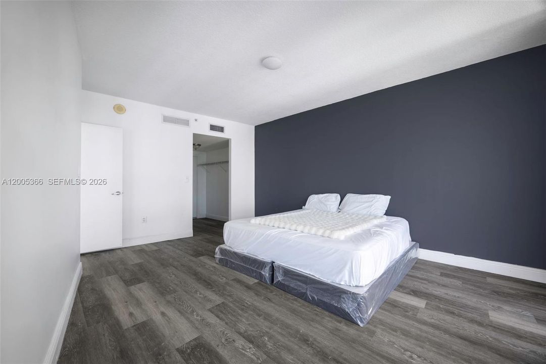 En Venta: $580,000 (2 camas, 2 baños, 1048 Pies cuadrados)