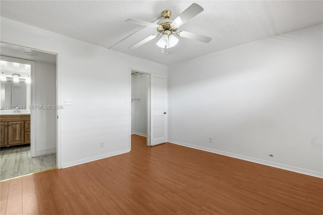 Active With Contract: $116,500 (2 beds, 2 baths, 1170 Square Feet)