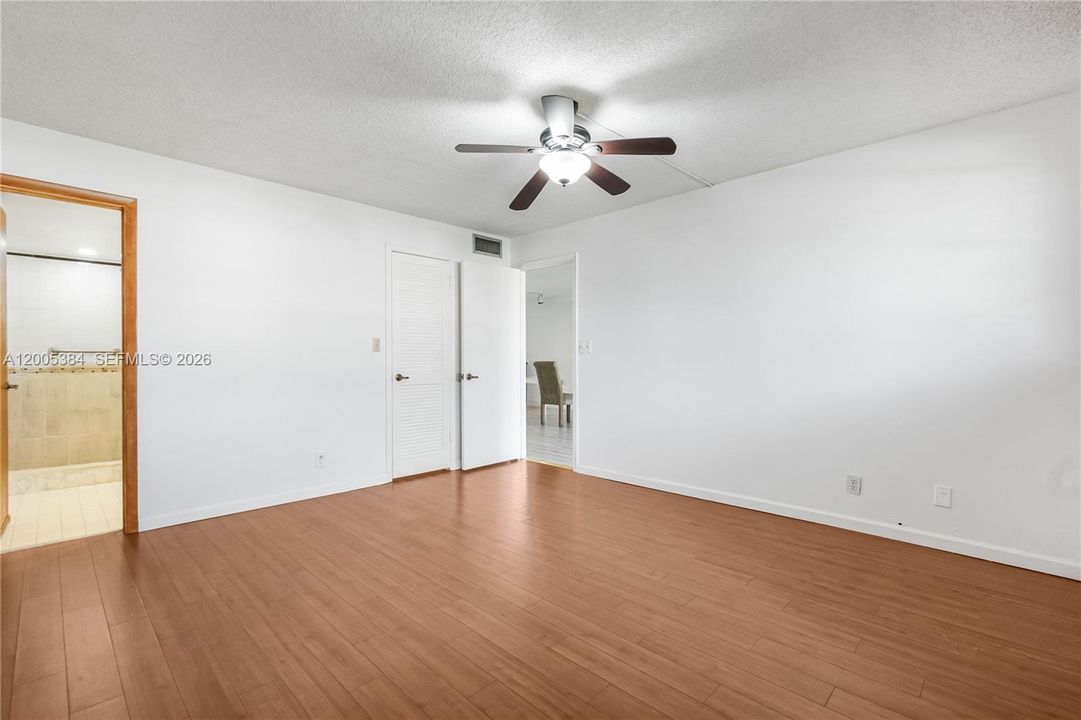 Active With Contract: $116,500 (2 beds, 2 baths, 1170 Square Feet)