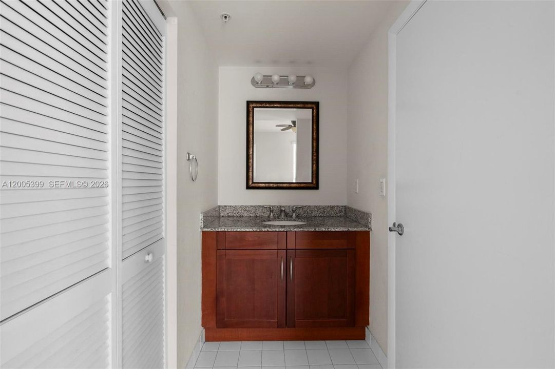 Activo con contrato: $380,000 (2 camas, 2 baños, 1194 Pies cuadrados)
