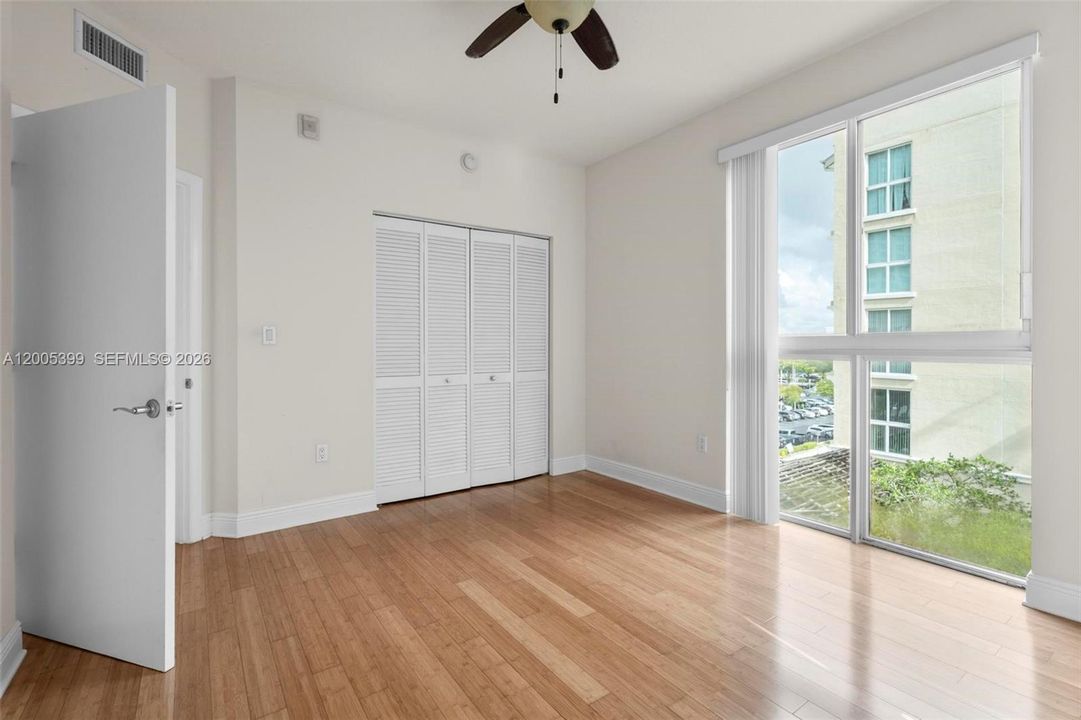 Activo con contrato: $380,000 (2 camas, 2 baños, 1194 Pies cuadrados)