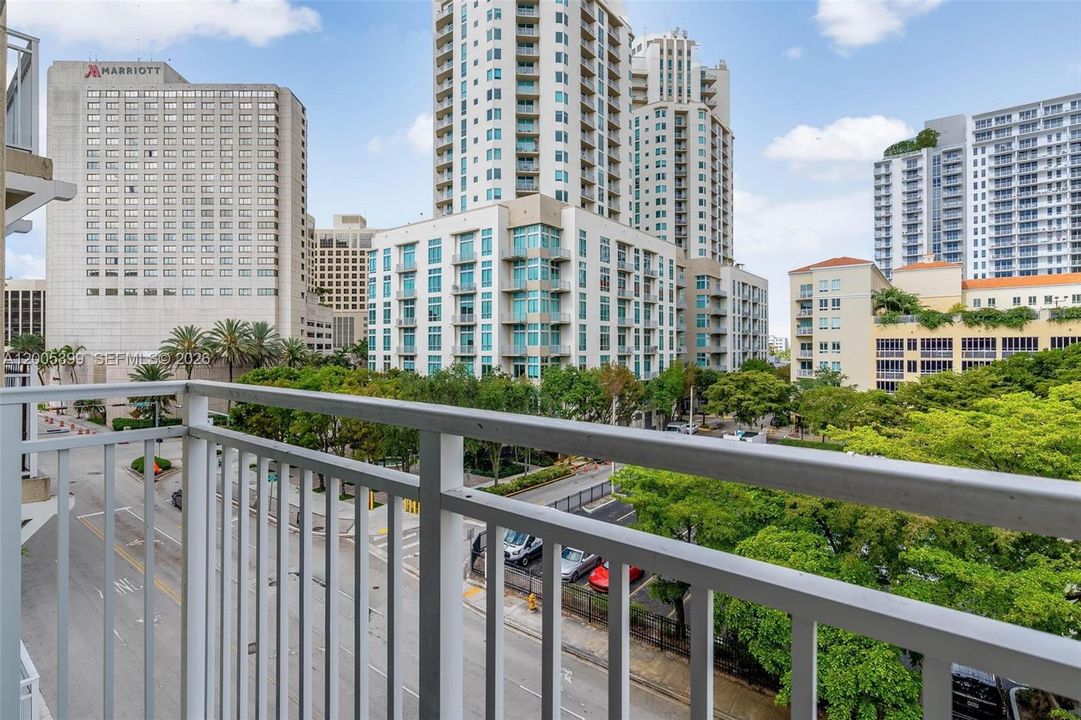 Activo con contrato: $380,000 (2 camas, 2 baños, 1194 Pies cuadrados)