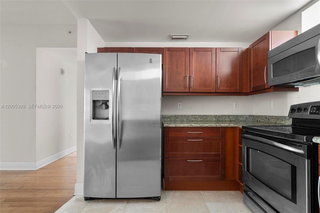 Activo con contrato: $380,000 (2 camas, 2 baños, 1194 Pies cuadrados)