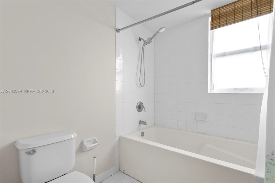 Activo con contrato: $380,000 (2 camas, 2 baños, 1194 Pies cuadrados)