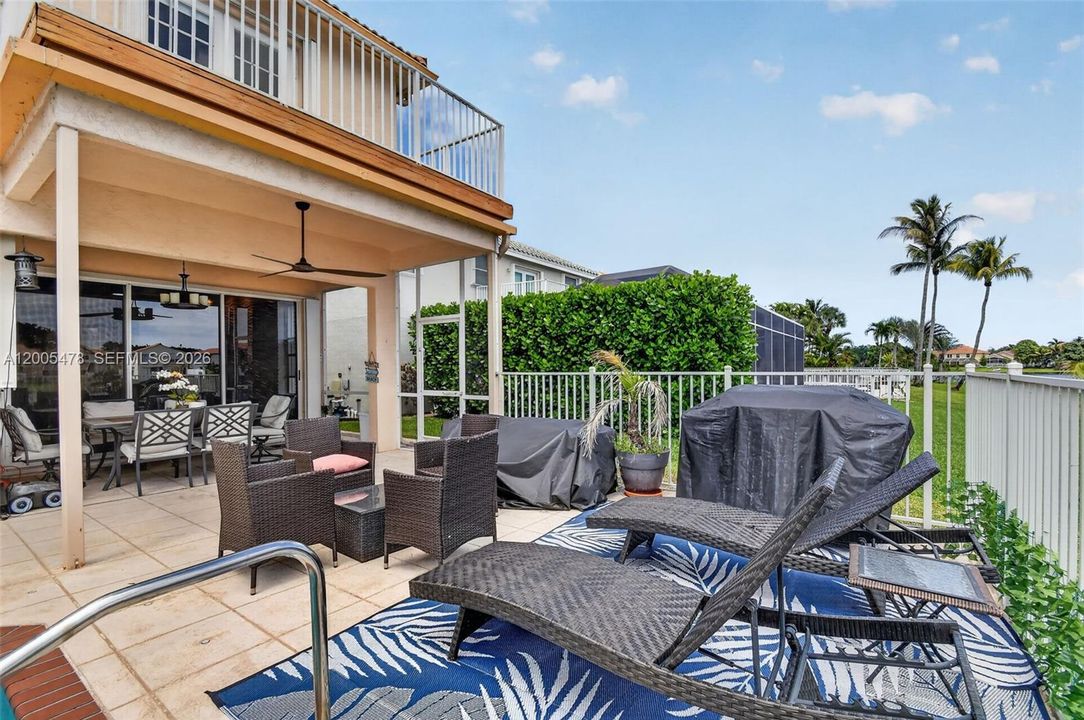 En Venta: $850,000 (5 camas, 3 baños, 3051 Pies cuadrados)