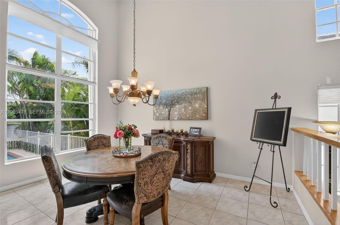 En Venta: $850,000 (5 camas, 3 baños, 3051 Pies cuadrados)