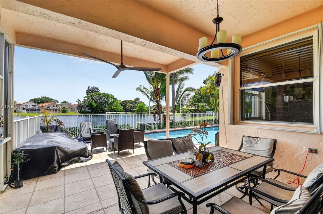 En Venta: $850,000 (5 camas, 3 baños, 3051 Pies cuadrados)