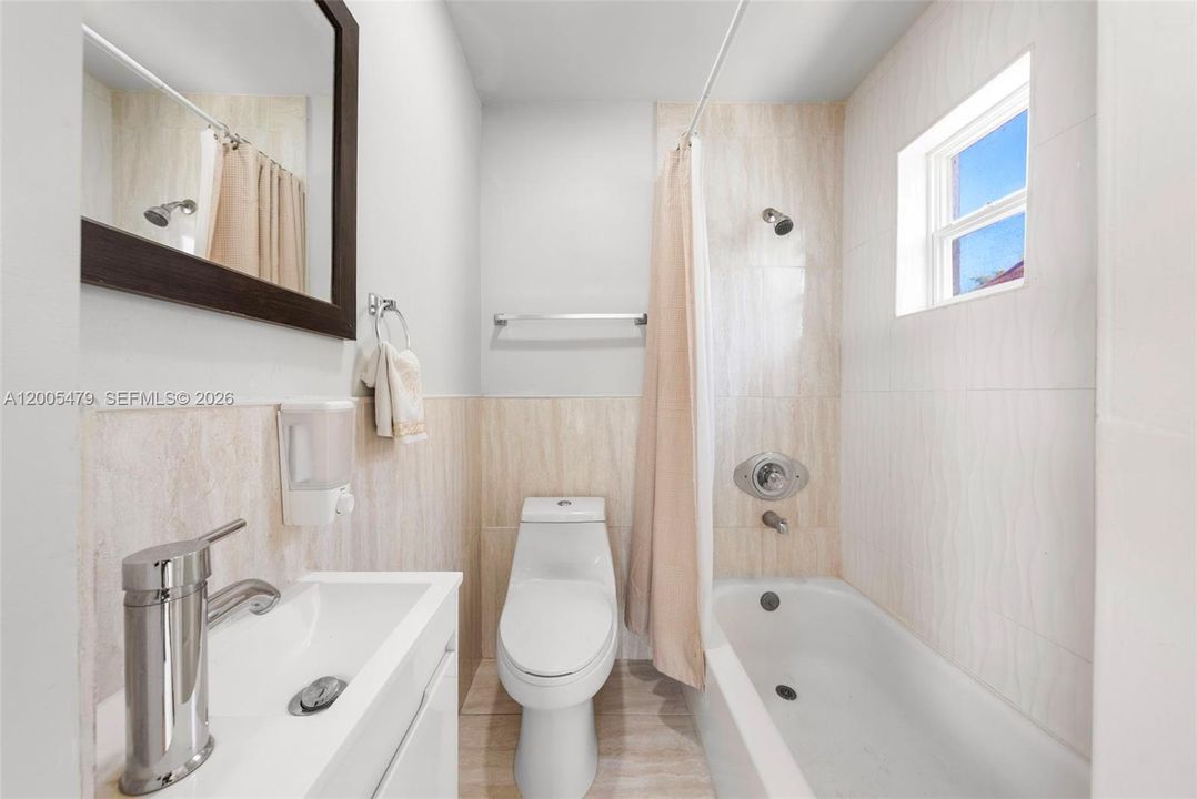 Recientemente alquilado: $995 (1 camas, 1 baños, 1299 Pies cuadrados)