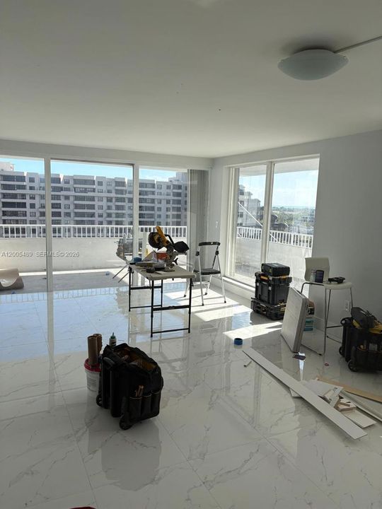 Active With Contract: $6,000 (2 beds, 2 baths, 1260 Square Feet)
