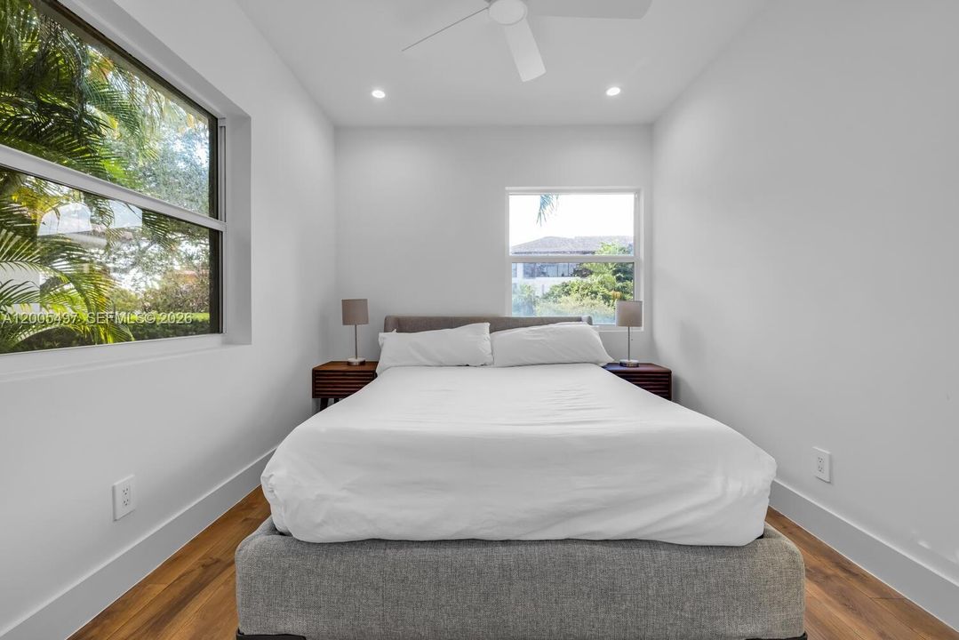 For Rent: $15,000 (4 beds, 3 baths, 2118 Square Feet)