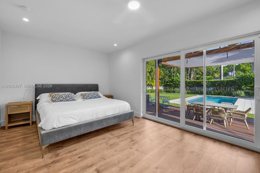 For Rent: $15,000 (4 beds, 3 baths, 2118 Square Feet)