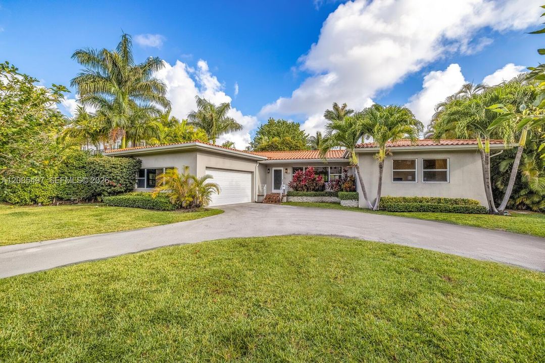 For Rent: $15,000 (4 beds, 3 baths, 2118 Square Feet)